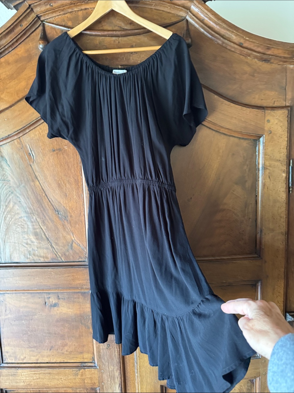 Michael Stars Black Flutter-Sleeve Midi Dress